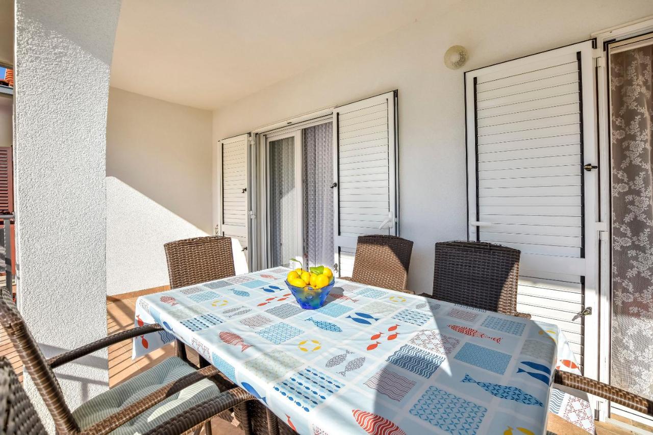 Apartments Milan Rogoznica  Luaran gambar