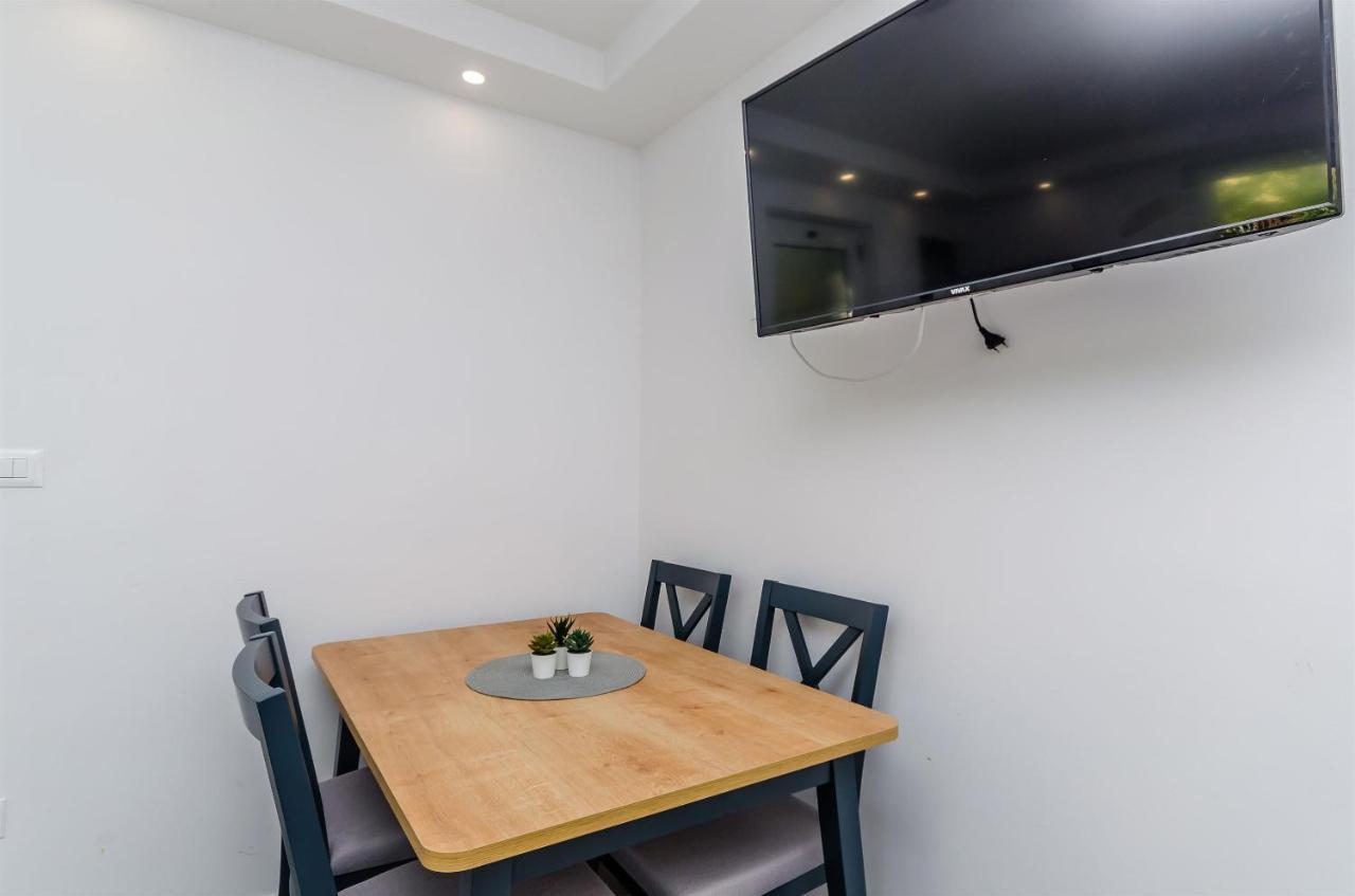 Apartments Milan Rogoznica  Luaran gambar