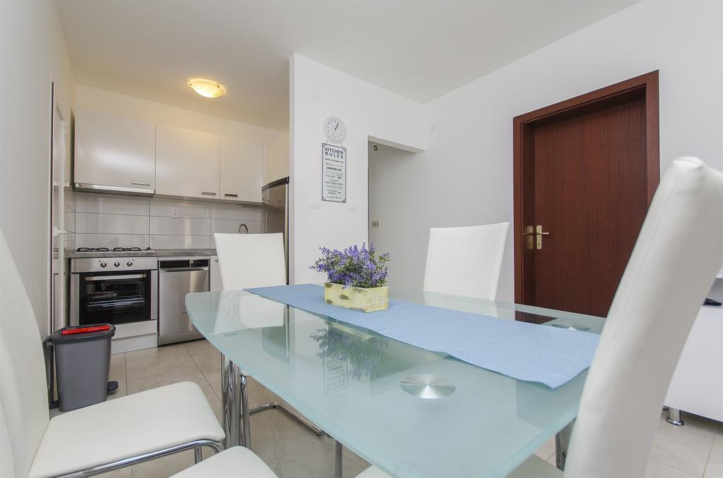 Apartments Milan Rogoznica  Luaran gambar